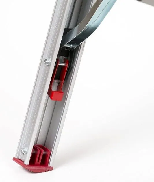 COMPACT FOLDING 6' LADDER